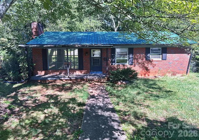 Photo 1 of Sale Pending at 650 Holland Dr, Statesville, NC 28677 | MLS# 4429686 | Listing updated on 2026-10-03