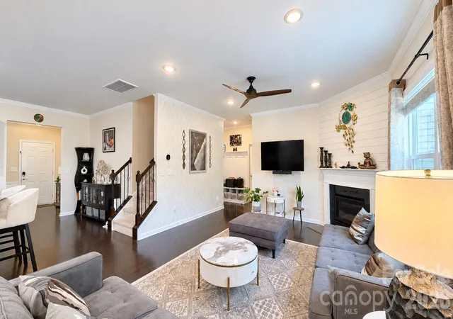 Photo 3 of Single family home for sale at 239 Keating Pl Dr, Fort Mill, SC 29708 | MLS# 4429689 | Listing updated on 2026-10-09
