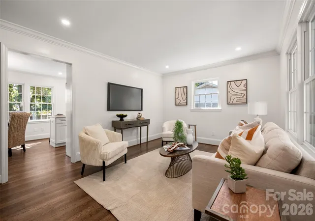 Photo 2 of Single family home for sale at 6929 Thorncliff Dr, Charlotte, NC 28210 | MLS# 4429691 | Listing updated on 2026-10-01