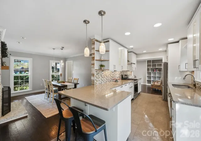 Photo 4 of Single family home for sale at 6213 Bevington Pl, Charlotte, NC 28277 | MLS# 4429693 | Listing updated on 2026-10-09