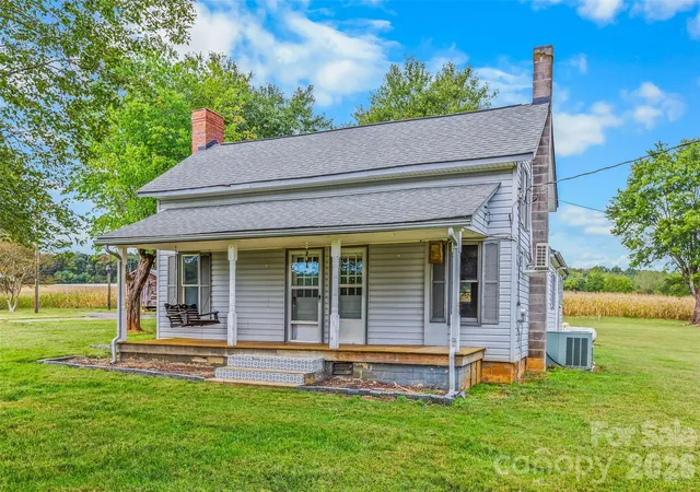 Single family home for sale at 478 Randleman Rd, Hamptonville, NC 27020 | MLS# 4429716