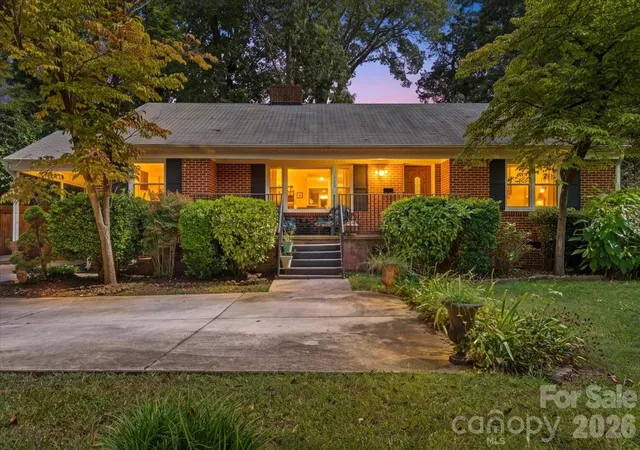 Photo 3 of Single family home for sale at 1720 Flynwood Dr, Charlotte, NC 28205 | MLS# 4429718 | Listing updated on 2026-10-03