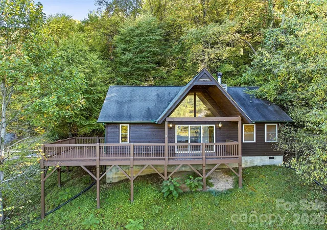 Photo 1 of Single family home for sale at 144 Appalachian Trl, Maggie Valley, NC 28751 | MLS# 4429734 | Listing updated on 2026-10-04
