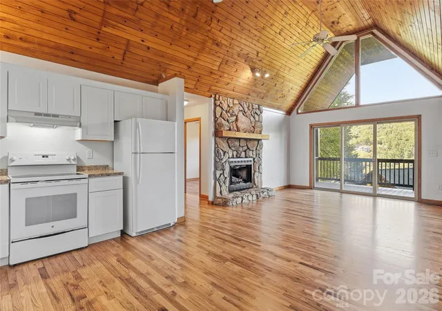Photo 3 of Single family home for sale at 144 Appalachian Trl, Maggie Valley, NC 28751 | MLS# 4429734 | Listing updated on 2026-10-04