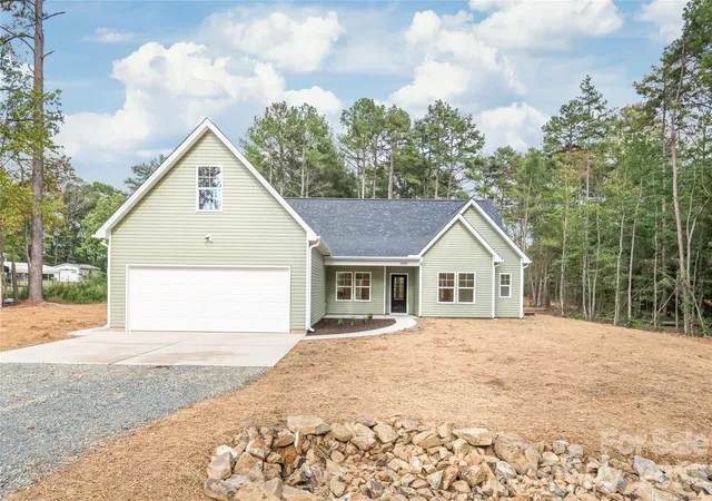 Photo 1 of Single family home for sale at 4205 Pigg Mattox Rd, Monroe, NC 28112 | MLS# 4429743 | Listing updated on 2026-10-19