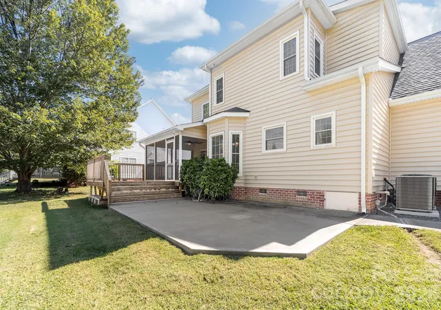 Photo 4 of Single family home for sale at 4014 Belle Meade Cir, Belmont, NC 28012 | MLS# 4429750 | Listing updated on 2026-10-07