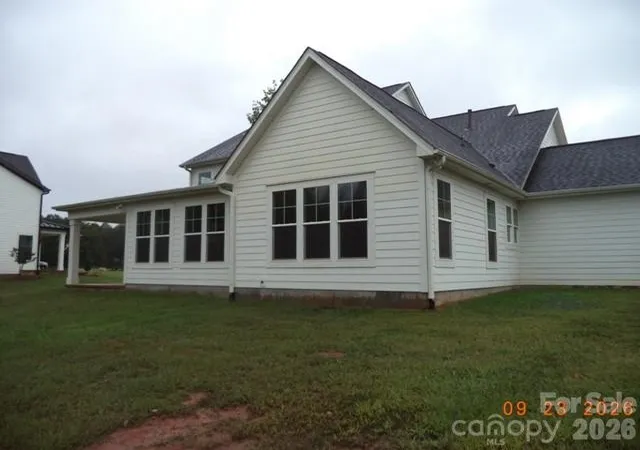 Photo 3 of Single family home for sale at 8722 Sherrills Frd Rd, Sherrills Ford, NC 28673 | MLS# 4429772 | Listing updated on 2026-10-05