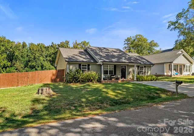 Photo 1 of Single family home for sale at 710 Ben Ave, Kannapolis, NC 28081 | MLS# 4429776 | Listing updated on 2026-10-10