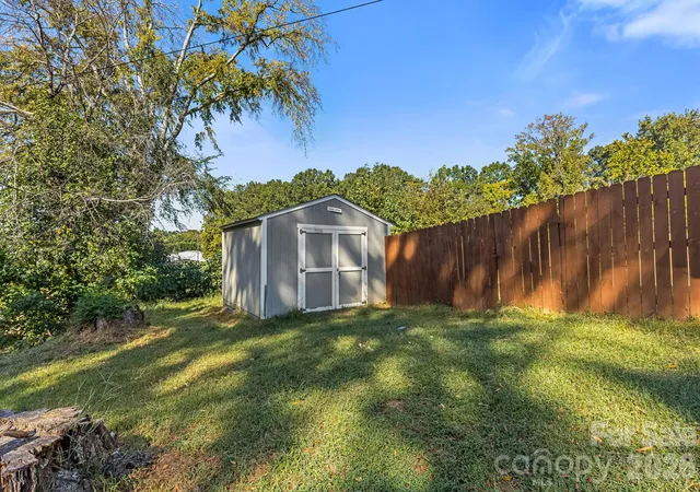 Photo 3 of Single family home for sale at 710 Ben Ave, Kannapolis, NC 28081 | MLS# 4429776 | Listing updated on 2026-10-10