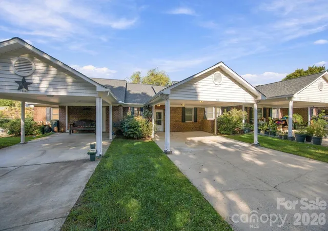 Photo 2 of Townhouse for sale at 19838 Oak Leaf Cir, Cornelius, NC 28031 | MLS# 4429778 | Listing updated on 2026-10-04