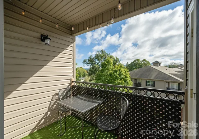 Photo 4 of Condo for sale at 437 Appeldoorn Cir, Asheville, NC 28803 | MLS# 4429786 | Listing updated on 2026-09-30