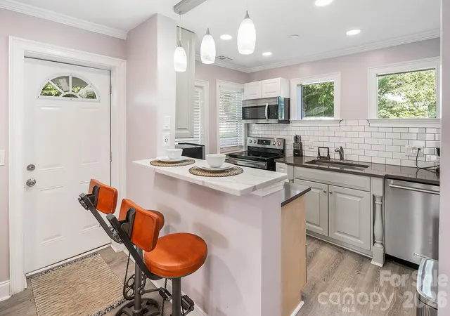 Photo 3 of Single family home for sale at 109 Julia Ave, Belmont, NC 28012 | MLS# 4429794 | Listing updated on 2026-10-01