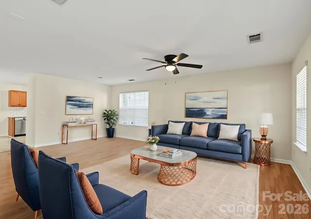 Photo 3 of Single family home for sale at 5724 Henderson Oaks Dr, Charlotte, NC 28269 | MLS# 4429797 | Listing updated on 2026-10-11
