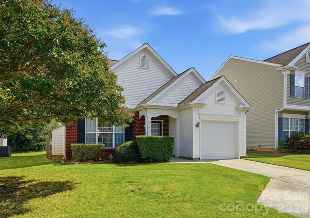 Photo 2 of Single family home for sale at 2149 Mckenzie Crk Dr, Charlotte, NC 28270 | MLS# 4429799 | Listing updated on 2026-10-01
