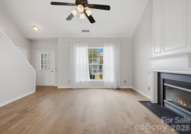 Photo 4 of Single family home for sale at 2149 Mckenzie Crk Dr, Charlotte, NC 28270 | MLS# 4429799 | Listing updated on 2026-10-01