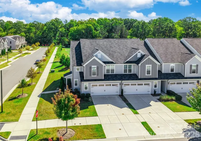Townhouse for sale at 13042 Rover St, Charlotte, NC 28273 | MLS# 4429809