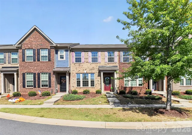 Photo 1 of Townhouse for sale at 8118 English Clover Ln, Fort Mill, SC 29707 | MLS# 4429810 | Listing updated on 2026-10-05