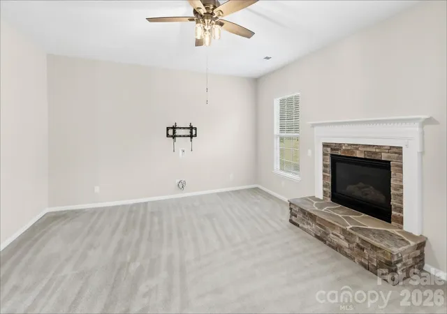 Photo 3 of Single family home for sale at 1268 Tanner Xing Ln, Fort Mill, SC 29707 | MLS# 4429814 | Listing updated on 2026-10-01