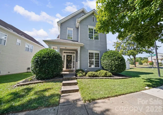 Photo 2 of Single family home for sale at 13639 Swinton Rd, Huntersville, NC 28078 | MLS# 4429831 | Listing updated on 2026-09-30