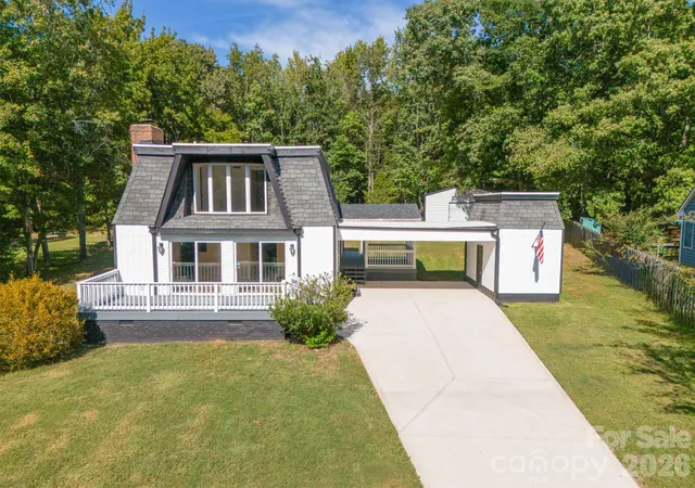 Photo 1 of Single family home for sale at 10111 Withers Rd, Charlotte, NC 28278 | MLS# 4429841 | Listing updated on 2026-10-01