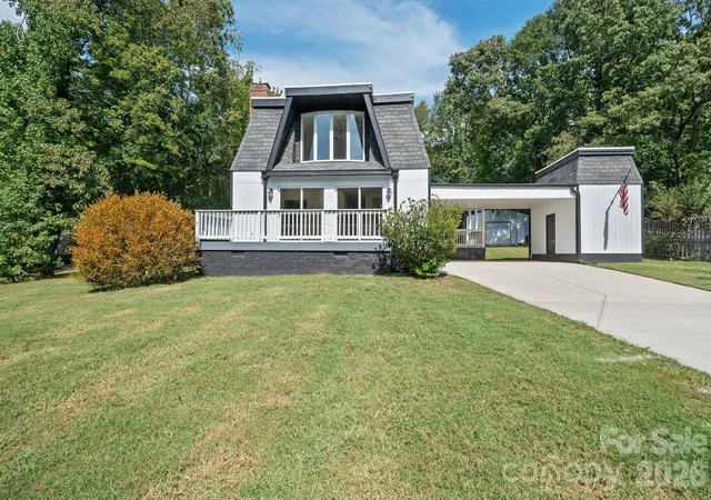 Photo 2 of Single family home for sale at 10111 Withers Rd, Charlotte, NC 28278 | MLS# 4429841 | Listing updated on 2026-10-01