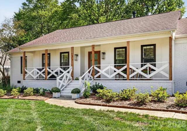 Photo 3 of Single family home for sale at 2021 Lynbridge Dr, Charlotte, NC 28270 | MLS# 4429842 | Listing updated on 2026-10-06