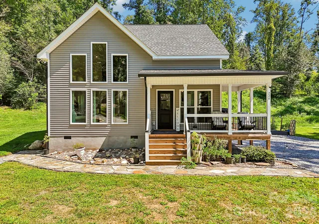 Photo 1 of Multi family home for sale at 224 & 198 Carpenter Rd, Marion, NC 28752 | MLS# 4429850 | Listing updated on 2026-10-08