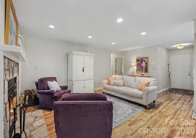 Listing Photo 5 - Condo for sale in building located at 2786 Dogwood Hls Ct, Fort Mill, SC 29715