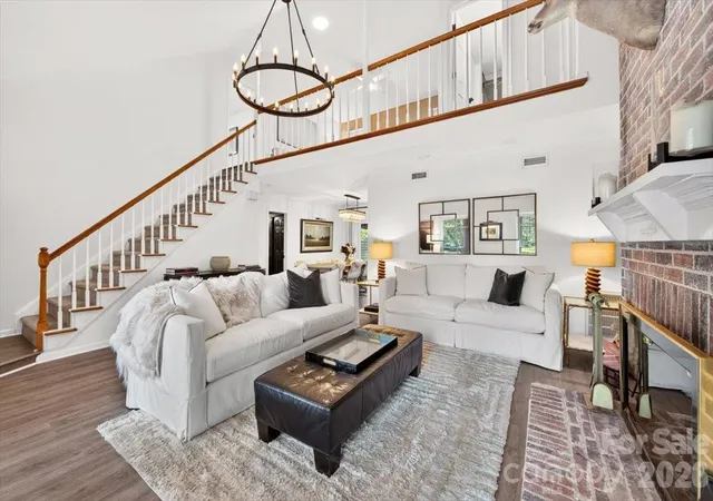 Photo 4 of Single family home for sale at 9121 Gamesford Dr, Charlotte, NC 28277 | MLS# 4429855 | Listing updated on 2026-10-01