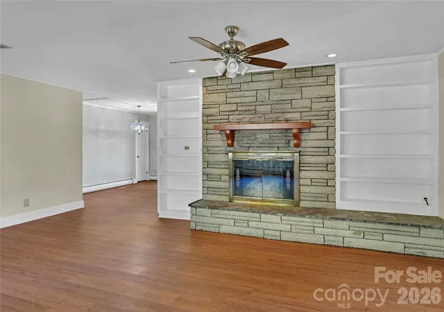 Photo 3 of Single family home for sale at 111 Woodland Dr, Mars Hill, NC 28754 | MLS# 4429865 | Listing updated on 2026-10-02