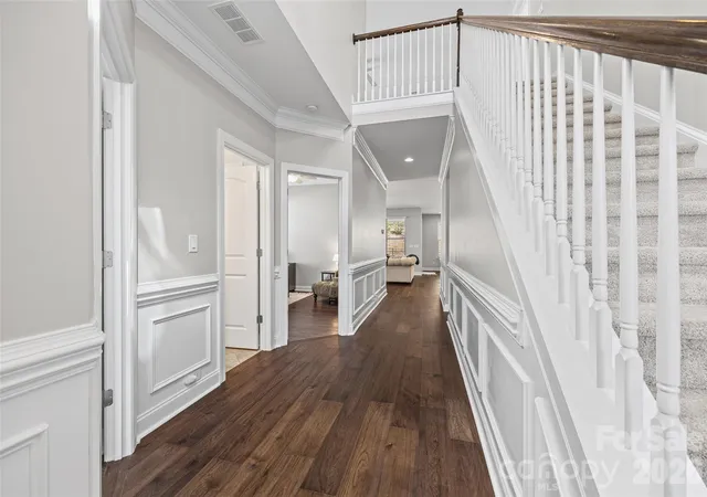 Photo 3 of Single family home for sale at 17015 Challory Glen Way, Charlotte, NC 28278 | MLS# 4429869 | Listing updated on 2026-10-06