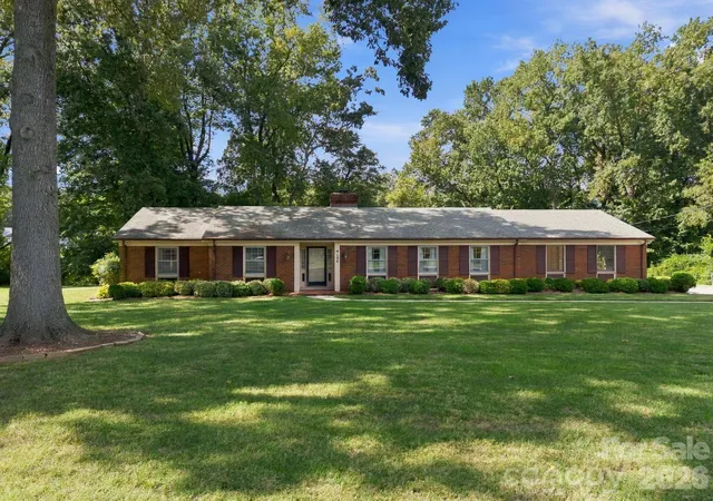 Photo 2 of Single family home for sale at 104 Spruce Dr, Salisbury, NC 28147 | MLS# 4429871 | Listing updated on 2026-10-04