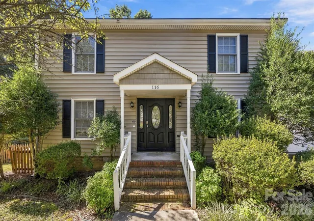 Photo 1 of Single family home for sale at 116 Beacon Hills Dr, Gastonia, NC 28056 | MLS# 4429885 | Listing updated on 2026-09-30