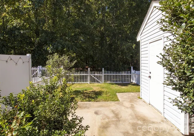 Photo 21 of Townhouse for sale at 6032 Sapwood Ct, Matthews, NC 28104 | MLS# 4429898 | Listing updated on 2026-10-07