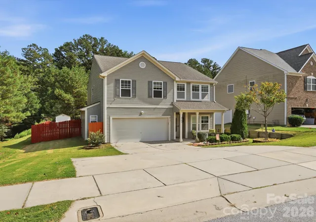 Photo 3 of Single family home for sale at 2104 Argentum Ave, Fort Mill, SC 29707 | MLS# 4429934 | Listing updated on 2026-10-08