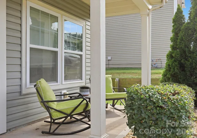 Photo 3 of Single family home for sale at 2104 Argentum Ave, Fort Mill, SC 29707 | MLS# 4429934 | Listing updated on 2026-10-08