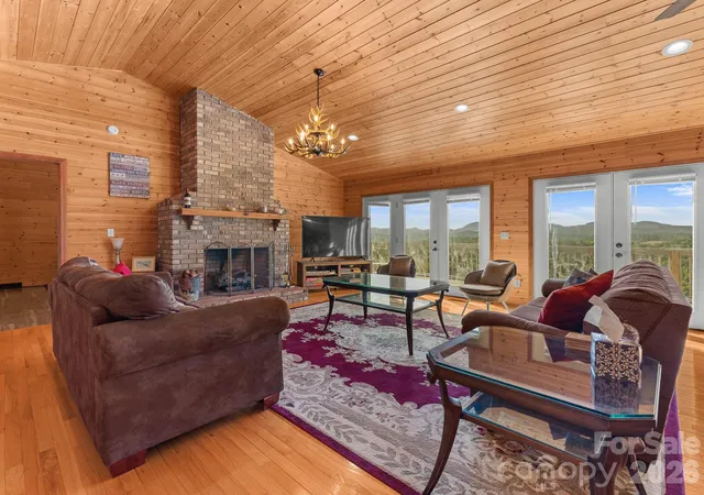 Photo 4 of Single family home for sale at 70 Moor Ln, Brevard, NC 28712 | MLS# 4429937 | Listing updated on 2026-10-07