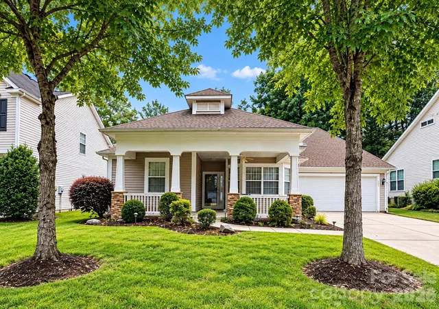 Photo 1 of Single family home for sale at 3820 Planters Watch Dr, Charlotte, NC 28278 | MLS# 4429944 | Listing updated on 2026-10-26