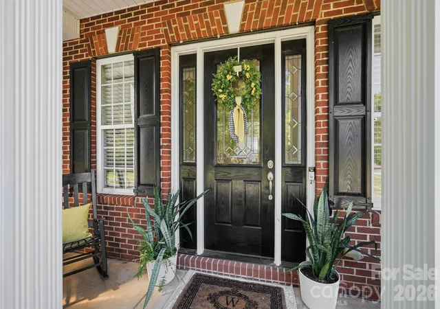 Photo 3 of Single family home for sale at 8101 Prescot Glen Pkwy, Waxhaw, NC 28173 | MLS# 4429946 | Listing updated on 2026-10-03