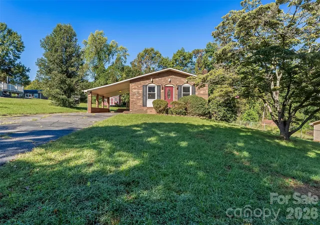Photo 2 of Single family home for sale at 2480 Raintree St, Connelly Springs, NC 28612 | MLS# 4429945 | Listing updated on 2026-10-07