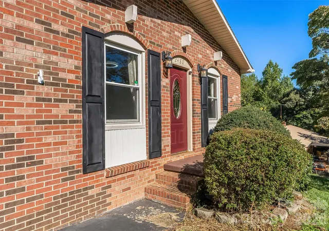 Photo 3 of Single family home for sale at 2480 Raintree St, Connelly Springs, NC 28612 | MLS# 4429945 | Listing updated on 2026-10-07