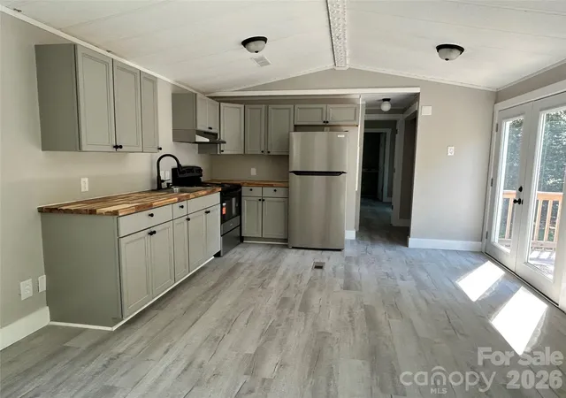 Photo 4 of Single family home for sale at 116 Washington St #A, York, SC 29745 | MLS# 4429947 | Listing updated on 2026-10-05