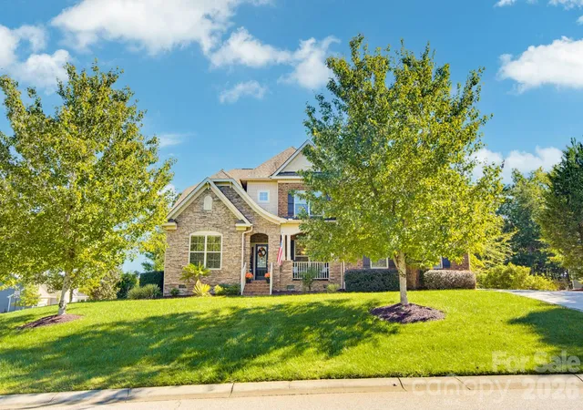 Photo 3 of Single family home for sale at 3060 Feathers Dr, York, SC 29745 | MLS# 4429953 | Listing updated on 2026-10-17