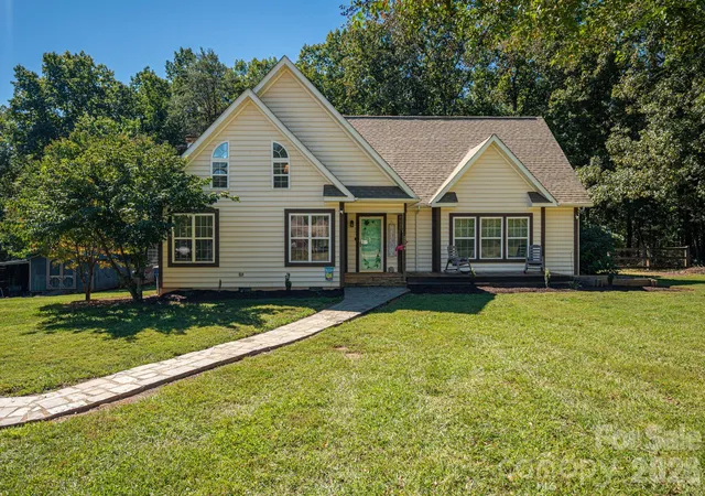 Photo 2 of Sale Pending at 2564 Lynn Mountain Rd, Vale, NC 28168 | MLS# 4429982 | Listing updated on 2026-10-04