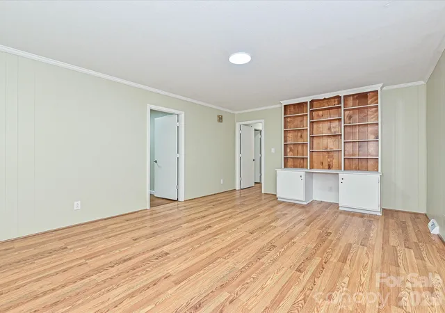 Photo 4 of Single family home for sale at 655 Greenbriar Ave, Rock Hill, SC 29730 | MLS# 4429984 | Listing updated on 2026-10-05