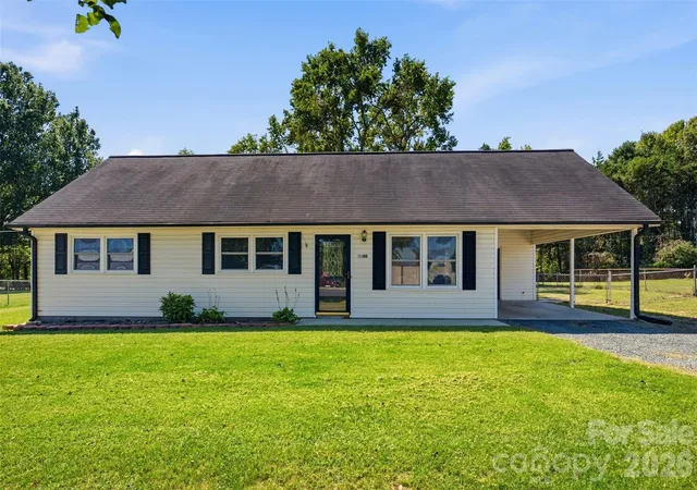 Photo 1 of Single family home for sale at 2200 Salisbury Hwy, Statesville, NC 28677 | MLS# 4429999 | Listing updated on 2026-10-01
