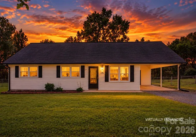 Photo 3 of Single family home for sale at 2200 Salisbury Hwy, Statesville, NC 28677 | MLS# 4429999 | Listing updated on 2026-10-01