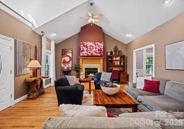 Photo 2 of Single family home for sale at 15 Hope Rd, Weaverville, NC 28787 | MLS# 4430000 | Listing updated on 2026-10-29