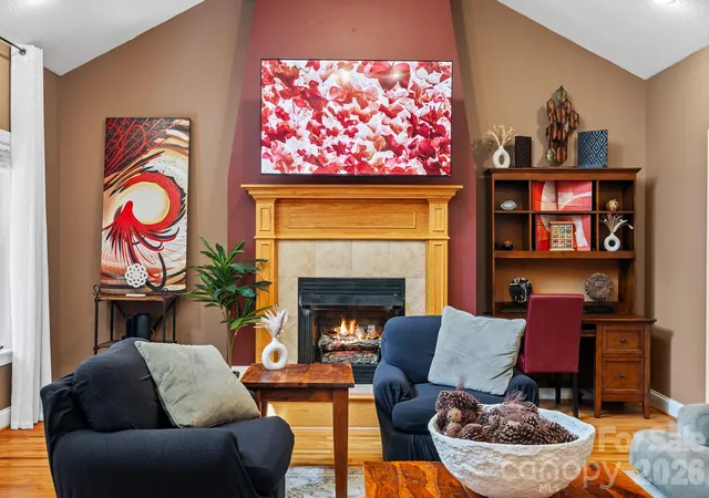 Photo 3 of Single family home for sale at 15 Hope Rd, Weaverville, NC 28787 | MLS# 4430000 | Listing updated on 2026-10-29