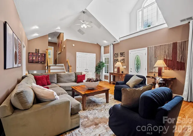 Photo 4 of Single family home for sale at 15 Hope Rd, Weaverville, NC 28787 | MLS# 4430000 | Listing updated on 2026-10-29
